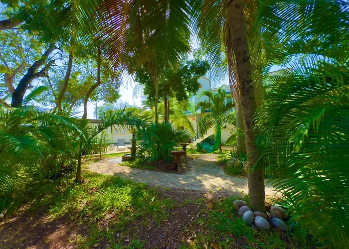 Villa Urbaneden 'another Day In Paradise' *