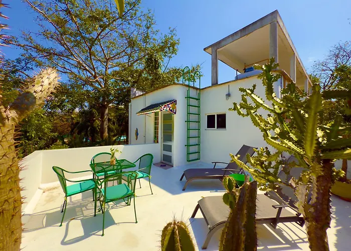 Villa Urbaneden 'another Day In Paradise'