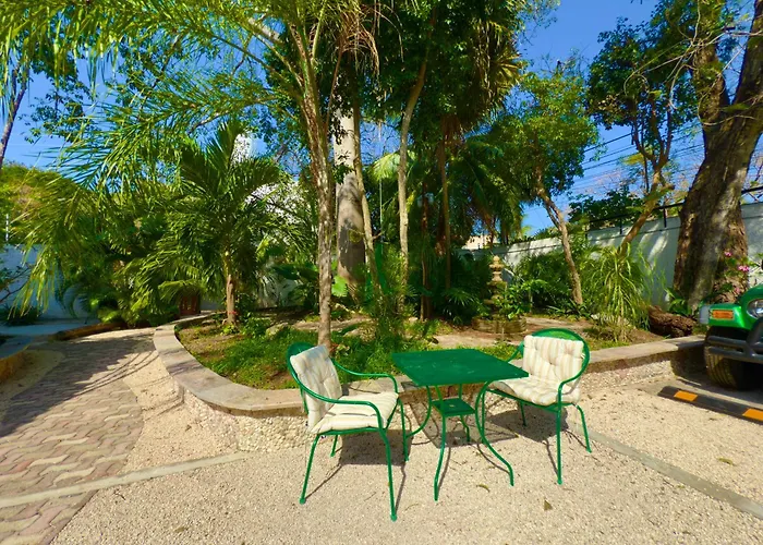 Villa Urbaneden 'another Day In Paradise' *